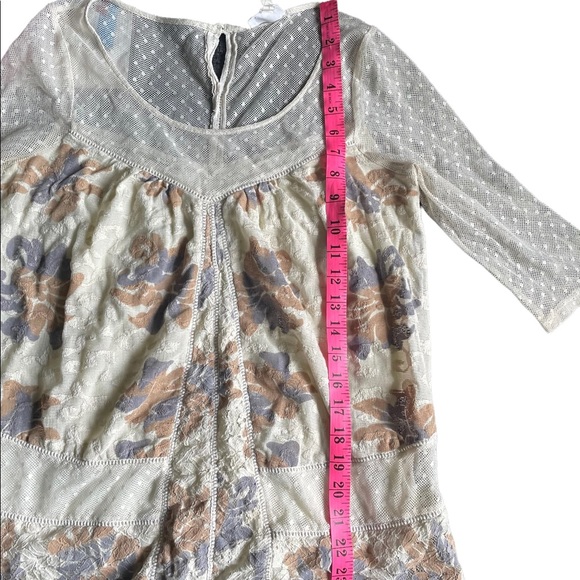 Anthropologie Meadow Rue Lace 3/4 Sleeve Top - Size Small - Picture 9 of 10